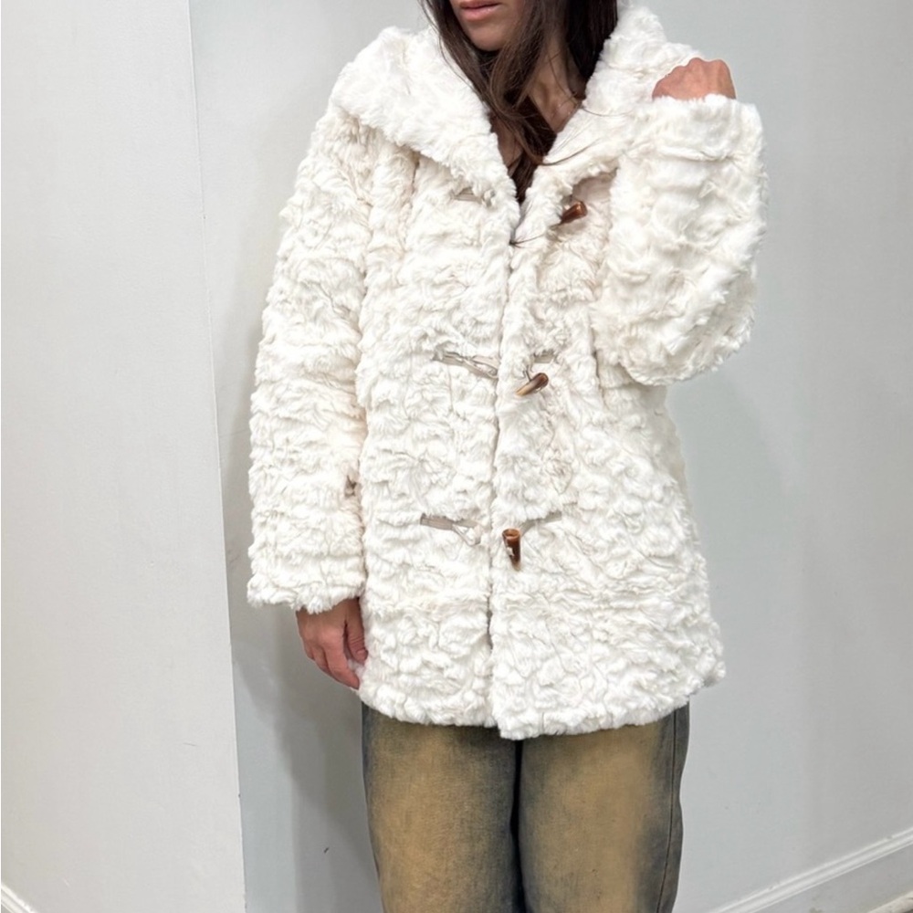 Women's White Faux Fur Coat